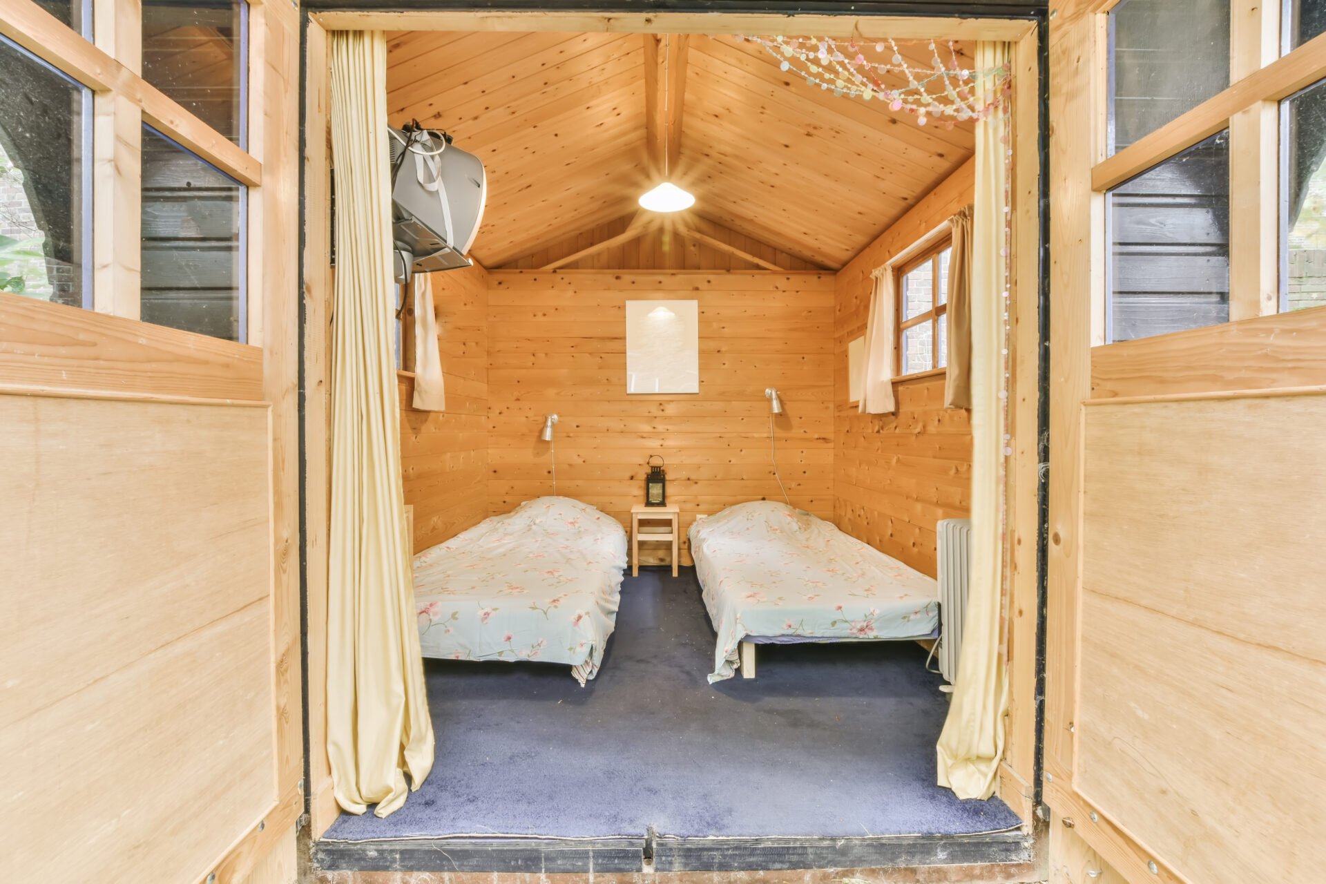 Customised Summer Houses for Every Garden